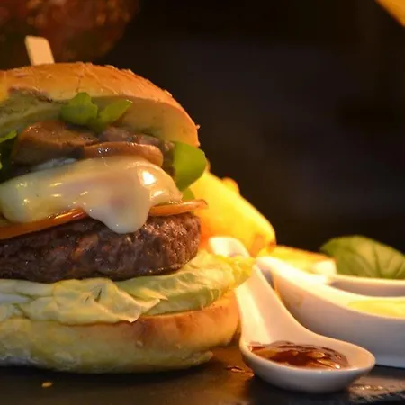 Al Felcino Couette-café 3*